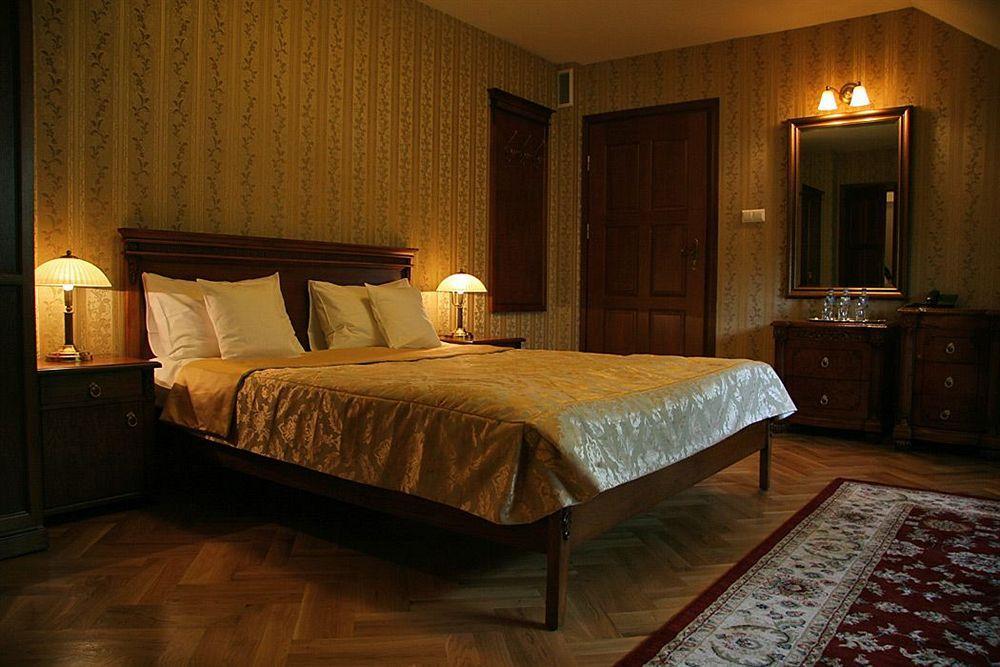 Hotel Sarmata Zespol Dworski Sandomierz Luaran gambar